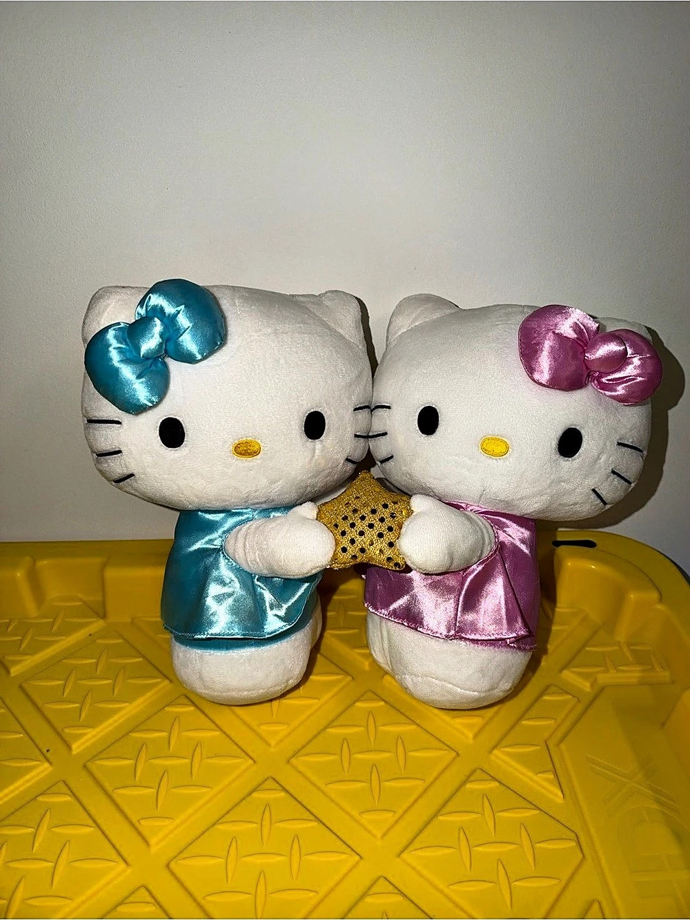 Hello Kitty Zodiac Medium Plush - Gemini Edition